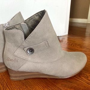 Blowfish Gray Faux Leather Wedge Ankle Booties
